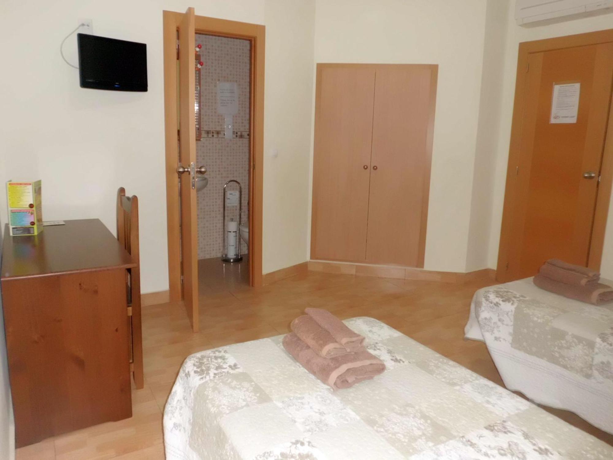 ולנסיה Hostal Abastos מראה חיצוני תמונה