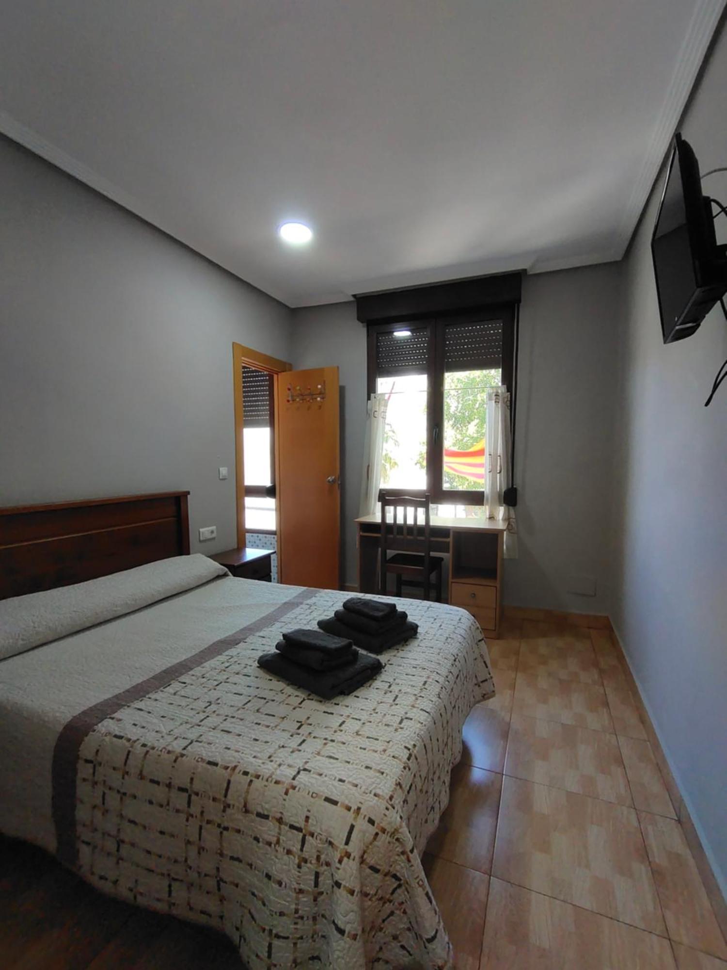 ולנסיה Hostal Abastos מראה חיצוני תמונה