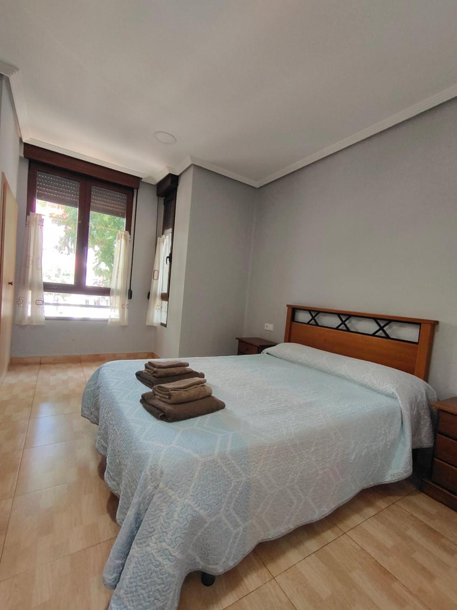 ולנסיה Hostal Abastos מראה חיצוני תמונה