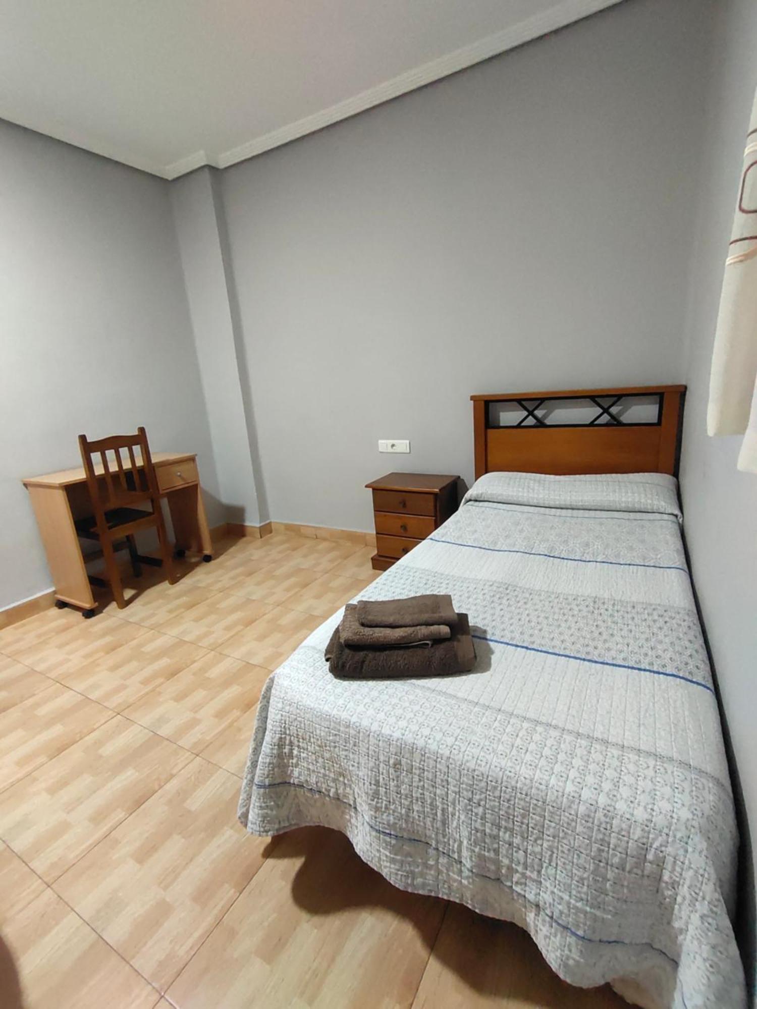 ולנסיה Hostal Abastos מראה חיצוני תמונה