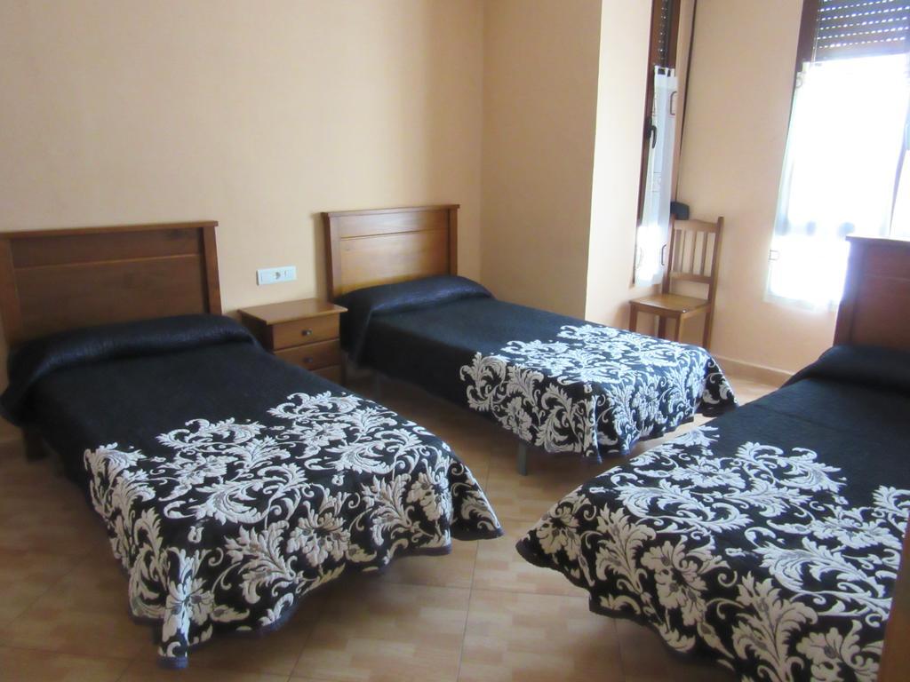 ולנסיה Hostal Abastos מראה חיצוני תמונה